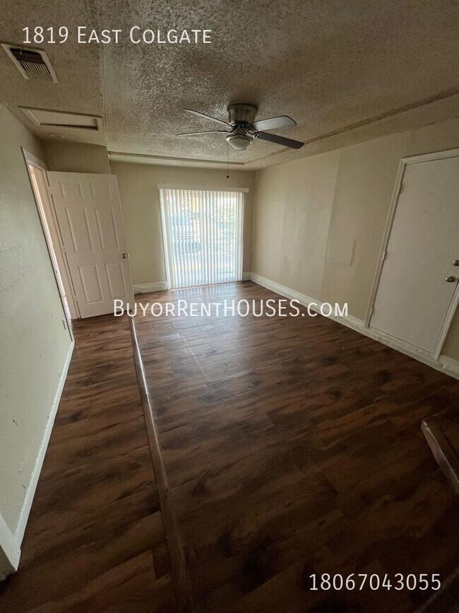 Building Photo - RENT is $850+ Pay $0 deposit at Move-In