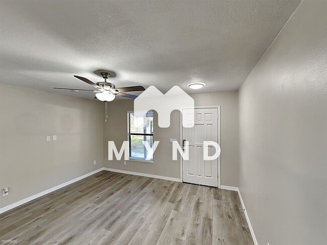 Building Photo - 3 br, 2 bath House - 204 Maki Rd