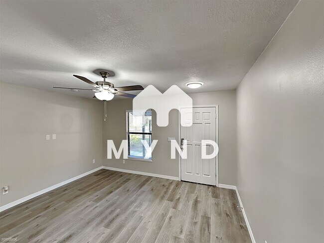 Foto del edificio - 3 br, 2 bath House - 204 Maki Rd