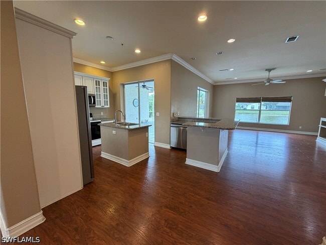 Building Photo - 3425 Anton Ct