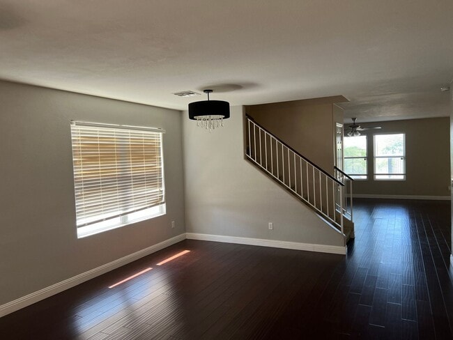 Building Photo - 13153 N Tanner Robert Dr