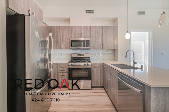 Foto del edificio - 1331-1334 W 7th St