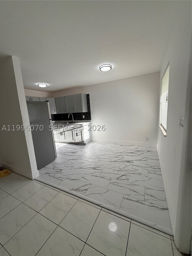 Foto del edificio - 6071 SW 33rd St