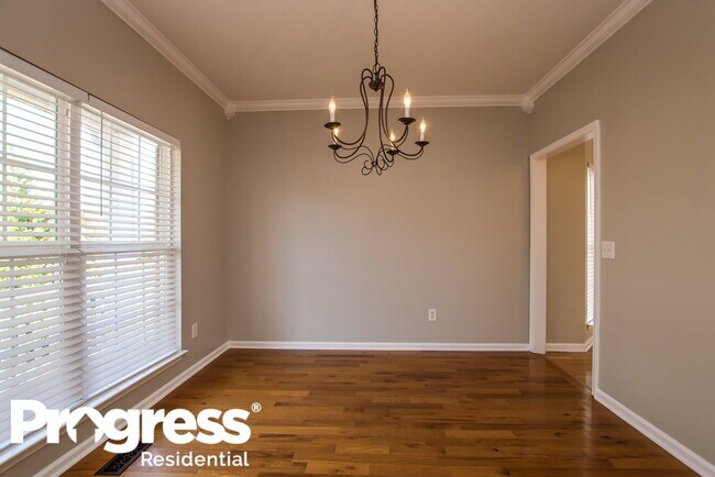 Foto del edificio - 125 Claybrook Ln