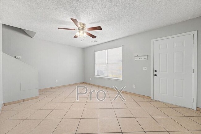 Foto del edificio - 3403 SW Victoria Pl