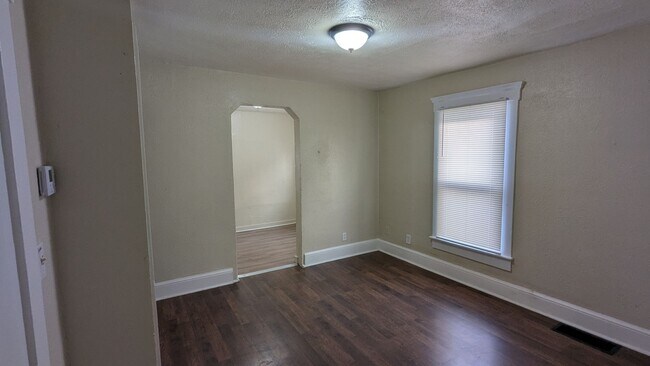 Foto del edificio - *793 Boulevard St - Duplex