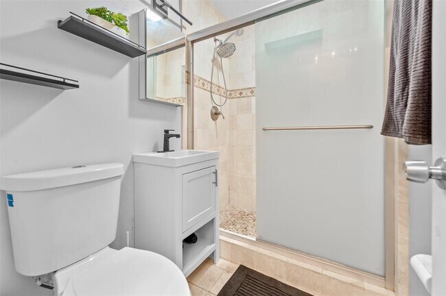 Foto del edificio - 513 SW 13th St