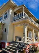 Building Photo - 1539 Central Ave
