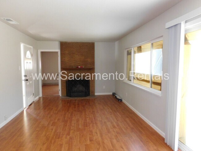 Foto del edificio - 4 br, 2 bath House - 8148 Oahu Drive