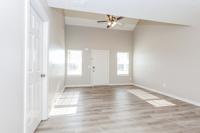 Building Photo - 1409 Journey Dr