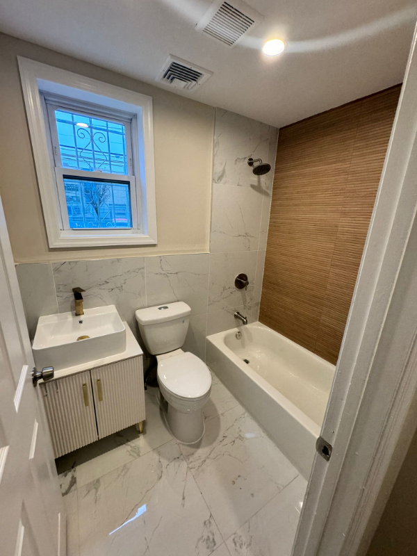 Foto principal - 878 Hunterdon St