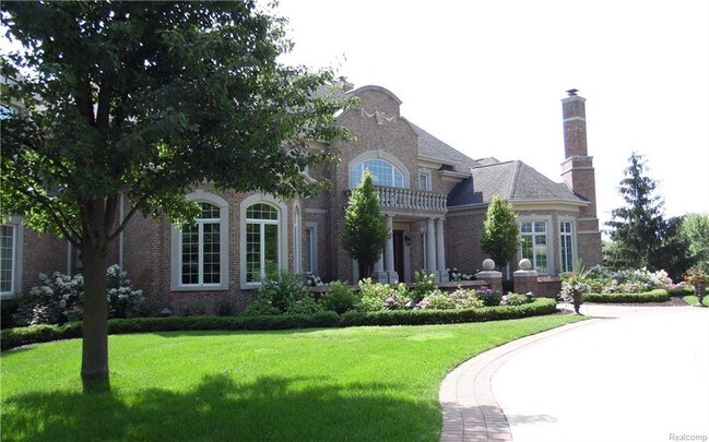 Building Photo - 5489 Orchard Ridge Dr