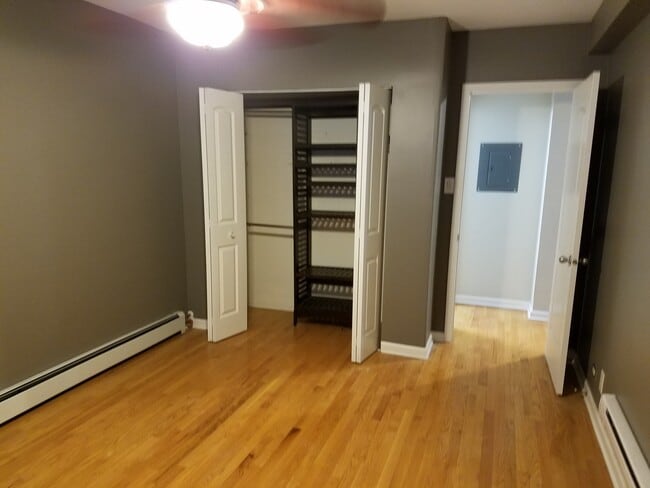 Building Photo - 4180 N Marine Dr