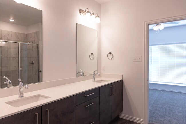 Foto del edificio - 2913 Aiden Ln