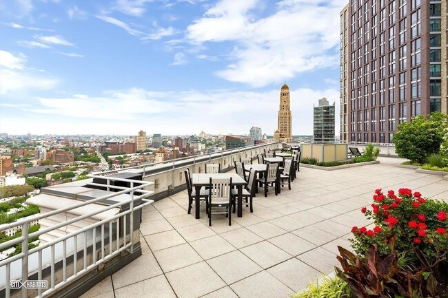 Foto del edificio - 230 Ashland Pl