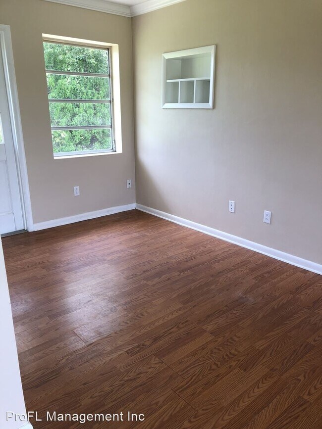 Building Photo - 2 br, 1 bath House - 815 Radcliff St