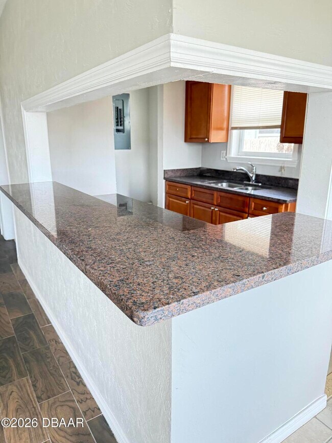 Foto del edificio - 548 S Caroline St