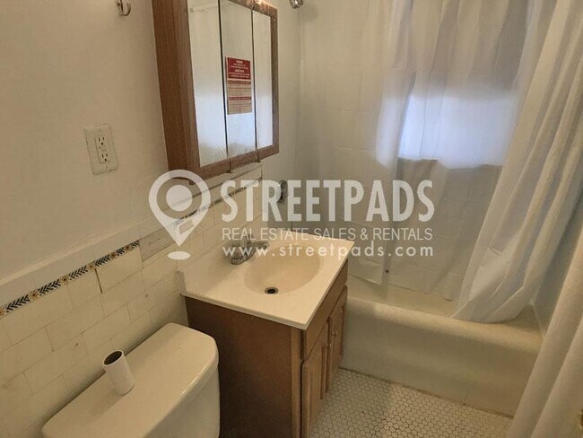 Foto del edificio - 2 bedroom in Boston MA 02135