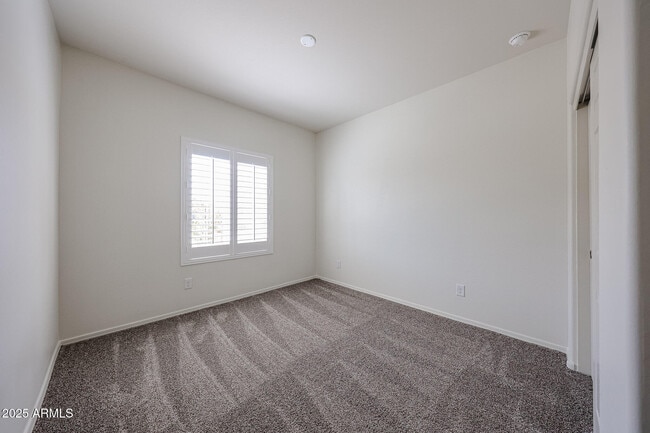 Building Photo - 24388 W Verlea Dr