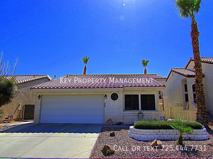 2 BR SINGLE STORY NEAR NELLIS AND VEGAS VA... House Rental in Las Vegas, NV