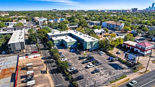 Foto del edificio - 3815 Guadalupe St
