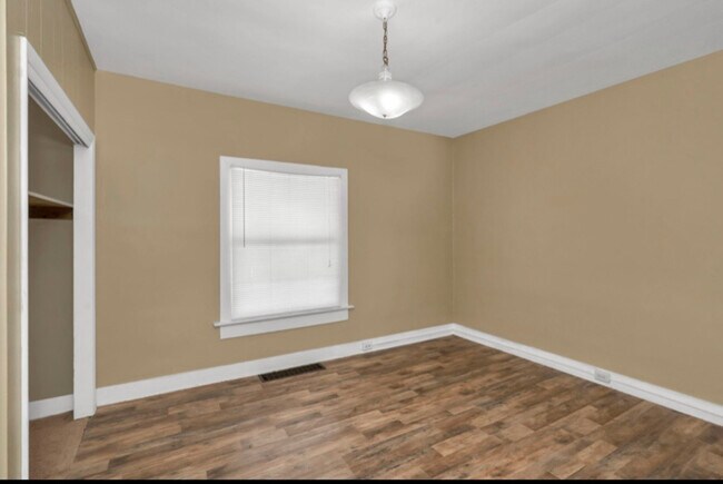 Foto del edificio - 170 Alton Ave