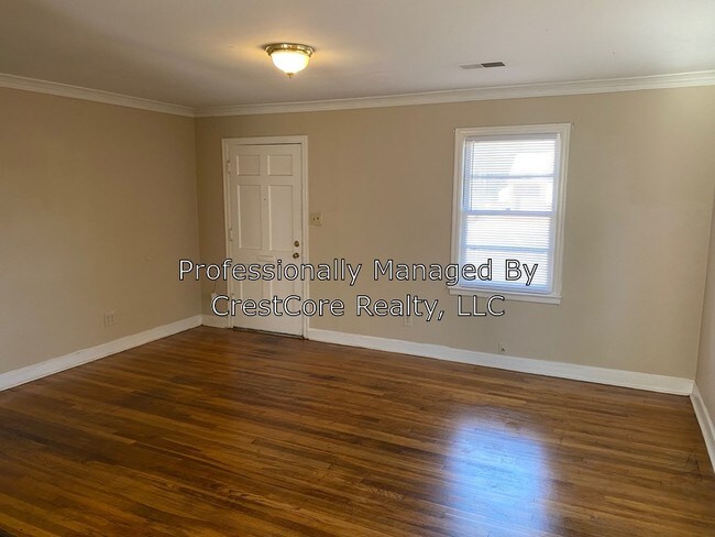 Foto del edificio - 4703 Bowen Ave