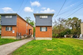 Building Photo - 39 Wuest St