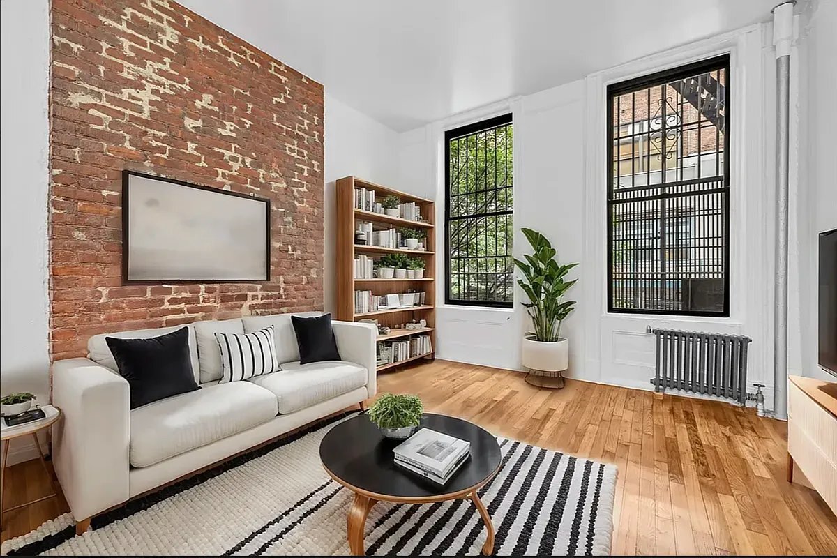 Foto principal - 331 W 16th St