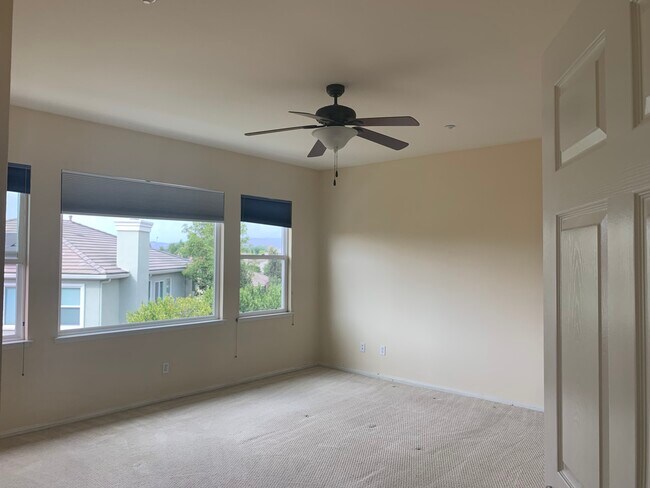Building Photo - 319 Collard Way