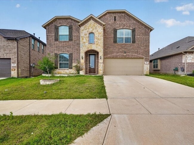 Photo - 1501 Lake Grove Dr House