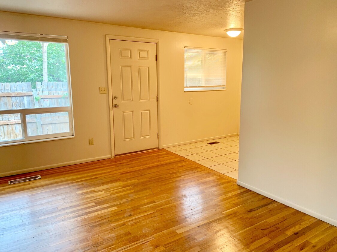 Foto principal - Three Bedroom Gem in Salt Lake City; Clean...