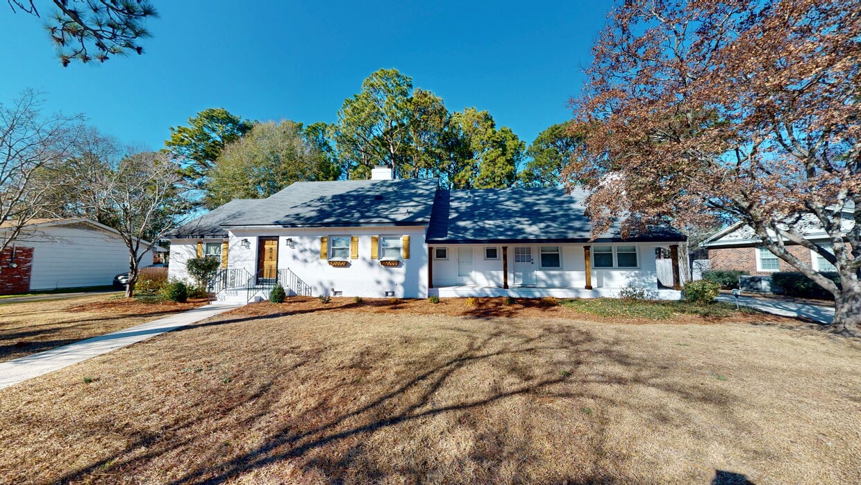 Primary Photo - Terry Sanford School District Home in Esta...