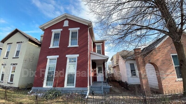 Building Photo - 48 Boltin St