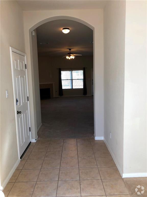 Building Photo - 4105 Meadow Bluff Way