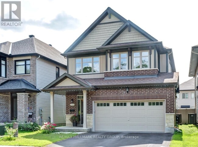 Building Photo - 539 Compass St