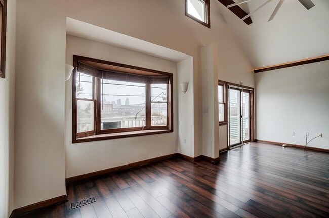 Photo - One Bedroom Loft in Covington!!