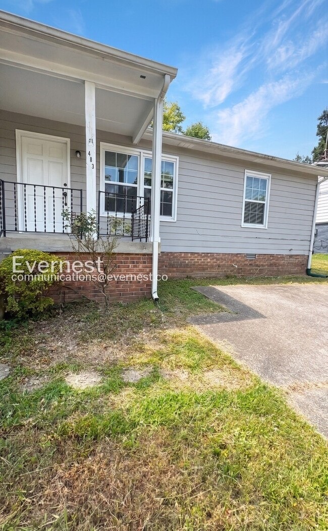 Building Photo - 483 Ellenwood Dr