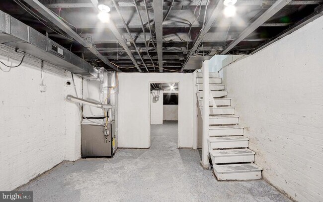 Foto del edificio - 2728 Harford Rd
