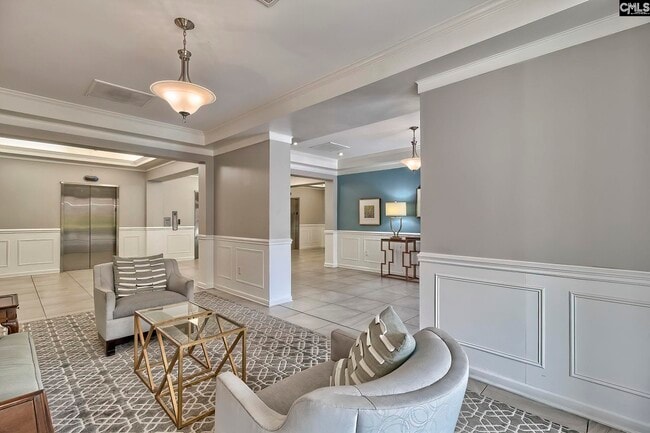 Building Photo - 1825 St Julian Pl