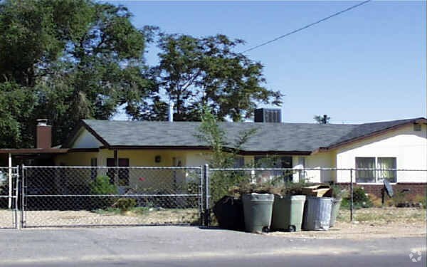 Primary Photo - 15900 Mesquite St