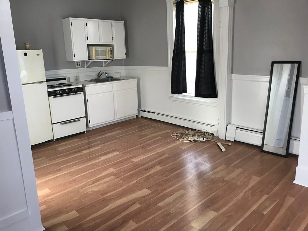 Foto principal - 29 Conant St