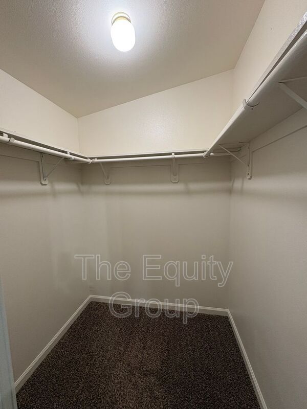 Foto del edificio - 184 S Filbert Rd