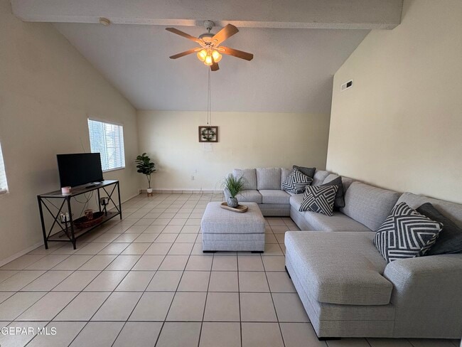 Foto del edificio - 11758 Ronald McNair Dr