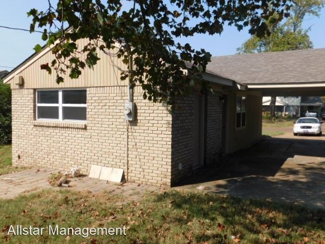 Building Photo - 3 br, 1 bath House - 9034 Moss Point