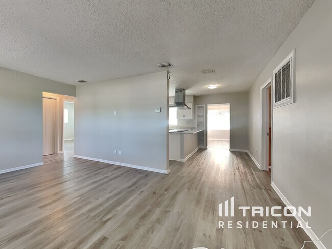 Building Photo - 1417 Joel Lane Clearwater FL