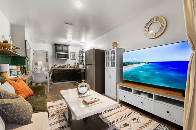 Building Photo - 5551 Churchward St