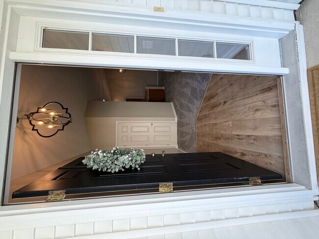 Foto del edificio - 12148 Black Hills Dr