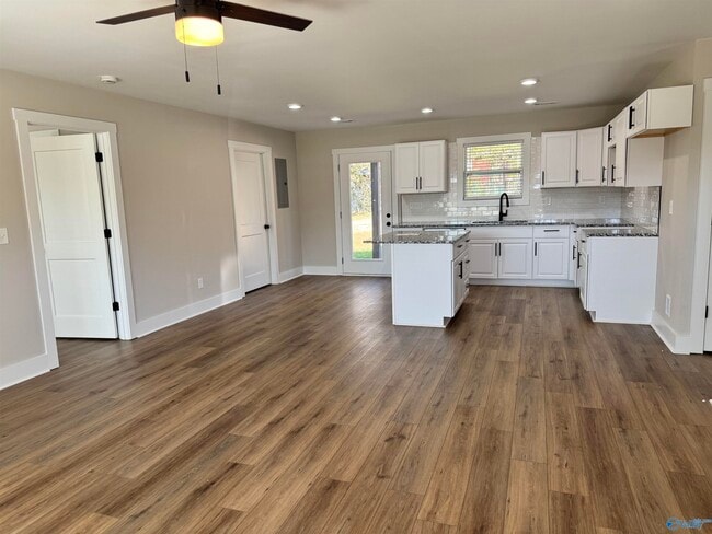 Building Photo - 2716 Winchester Rd NW