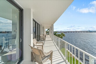 Building Photo - 2784 S Ocean Blvd